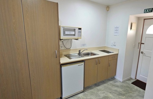 Hastings Hotel | Valdez Motor Lodge