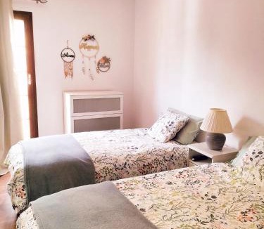 Port Saplaya House | Valencia Beach room with private bathroom coliving