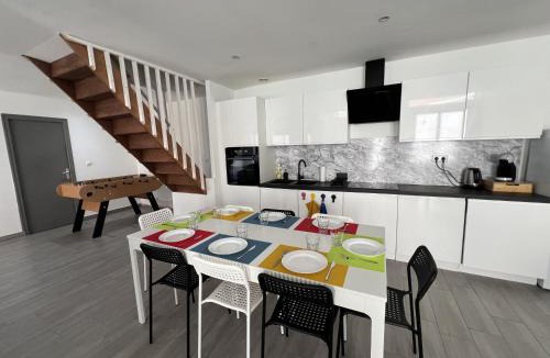 Anzin House | ValenStay - Maison groupes ou famille - Netflix