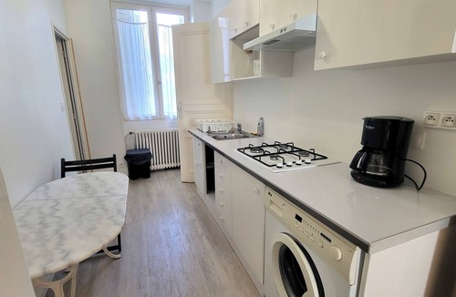 Bagneres-de-Luchon Villa | Vallée du Lys de la Villa Ilixon, spacious apartment, wifi, parking, pool table