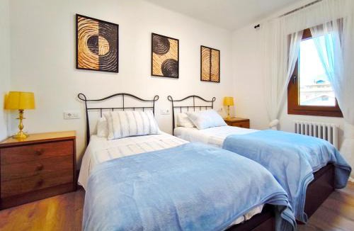 Sant Llorenc de Morunys Apartment | Vall de Lord, terraza con vistas a la montaña