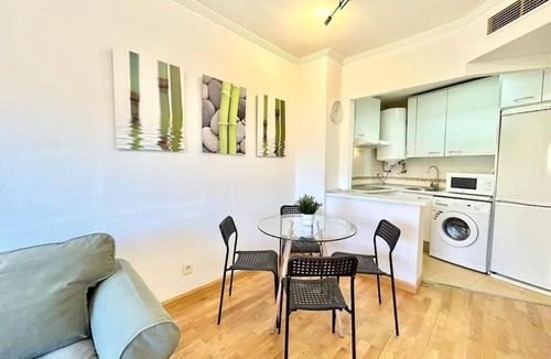 Villa de Vallecas Apartment | Valleca Tren Sierra Guadalupe 1 (1 bedroom apartment)