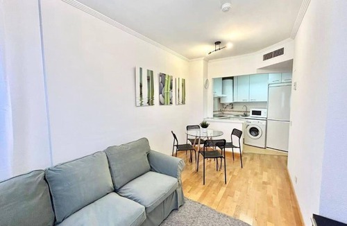 Villa de Vallecas Apartment | Valleca Tren Sierra Guadalupe 1 (1 bedroom apartment)