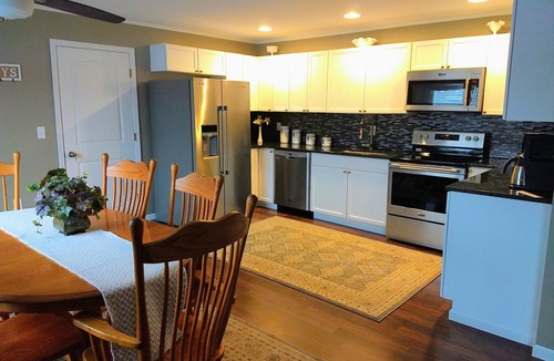 Interior Township Apartment | Vallee Creek Rentals (1).