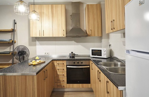 Sant Andreu de Palomar Apartment | valles bajos- Piso de 2 hab. - Sant Andreu