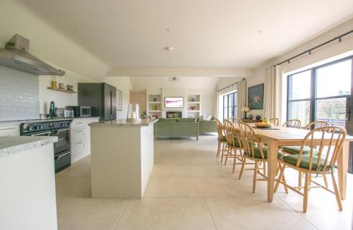 Petersfield House | Valley Barn