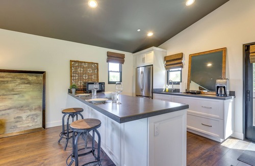 Valley Center Apartment | Valley Center Studio on Vineyard w/Mountain View