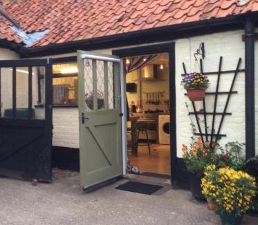 Halesworth House | Valley Farmhouse, Westhall