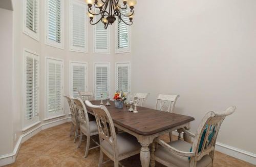 Mission House | Valley Getaway! Pool House