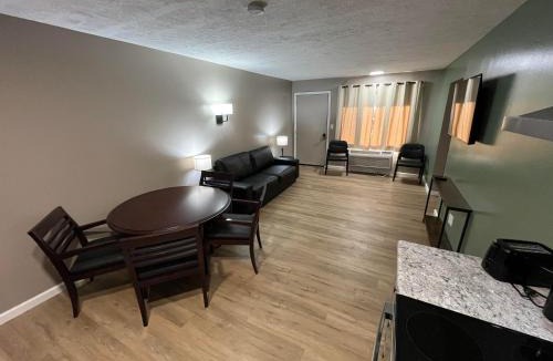 French Lick Hotel | Valley Inn and Suites