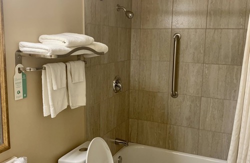 Azilda Hotel | Valley Inn Motel & Suites