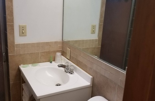 Lebanon Hotel | Valley Inn