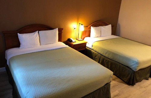 Watsonville Hotel | Valley Inn