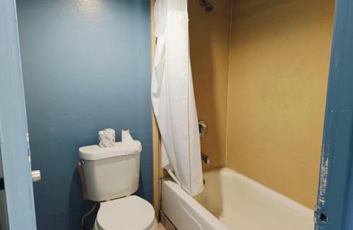 Central City Hotel | Valley Motel Corpus Christi Near Airport I 37