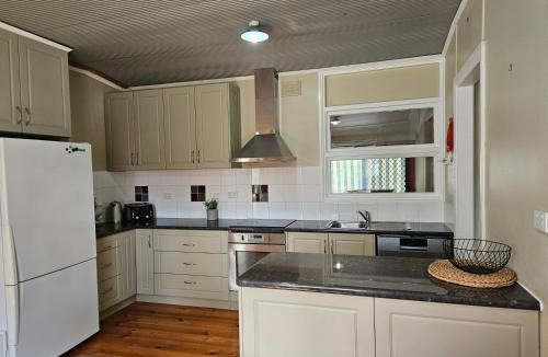 Mintaro House | Valley Retreat