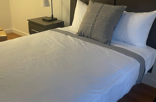 Centralia Hotel | Valley View at King Oscar