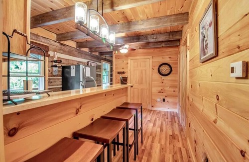 Cherry Creek Cabin | Valley View B - Rustic Log Cabin