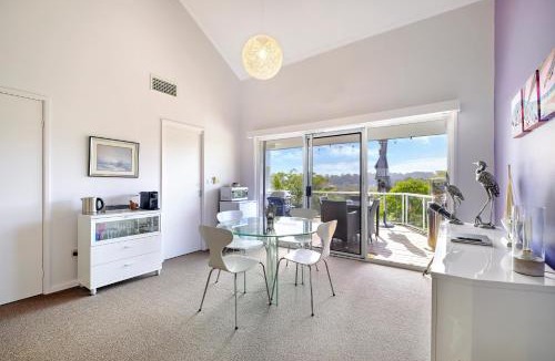 Cardiff Heights Bed & Breakfast | Valley View Bed and Breakfast