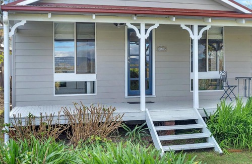 Barrengarry House | Valley View Cottage