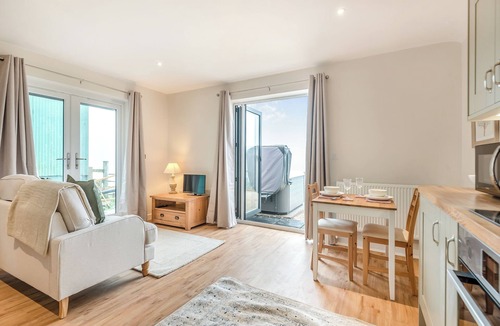 Alderbury Cottage | Valley View Cottage-UKC5157