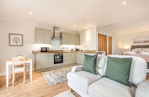 Alderbury Cottage | Valley View Cottage-UKC5157