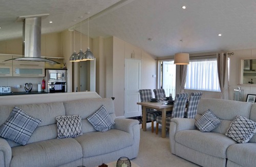 Swarland Apartment | Valley View - Duplicate