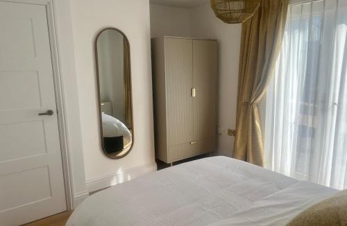 Keynsham Apartment | Valley View