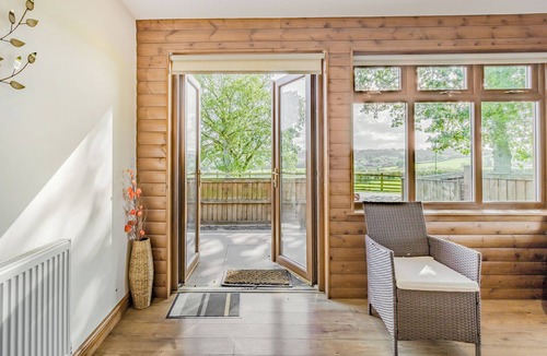 Llandrindod Wells Ski Chalet | Valley View Lodge Pet