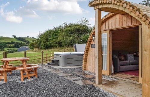 Llandovery House | Valley View - Uk34178