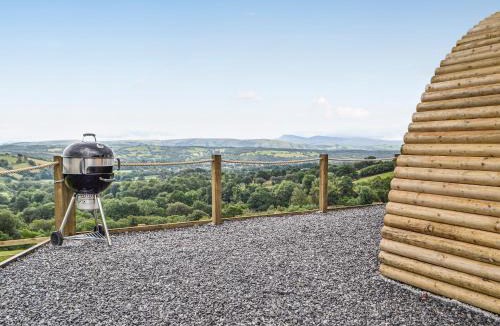 Llandovery House | Valley View - Uk34178