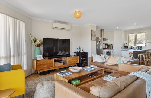 Second Valley House | Valley Views - 11 Woodgate Road