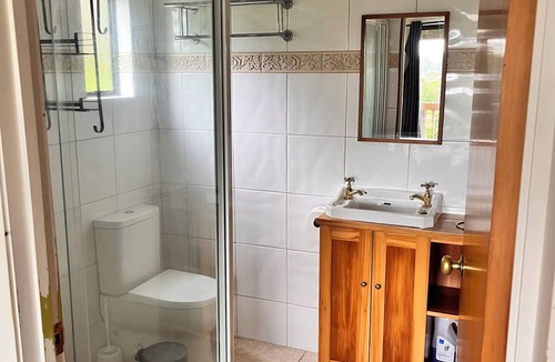 Waiatarua House | Valley Views Barn - self contained accommodation with amazing views