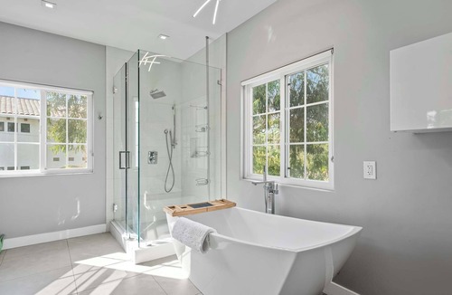 Sherman Oaks House | Valley Villa by Colby & Conrad
