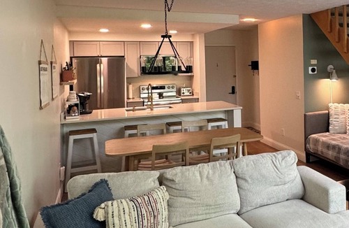 Harbor Springs Condo | Valleys Chalet - Harbor Springs/Petoskey Condo