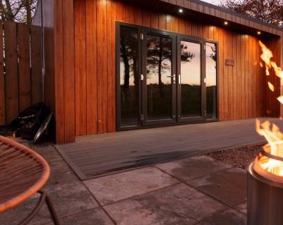 Wall Houses House | Vallum Cabins