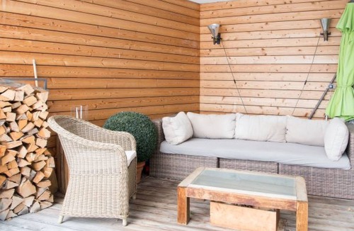 Grisons Apartment | Valmala für 5 Personen und einem Familienhund mit eingezäuntem Garten by Interhome