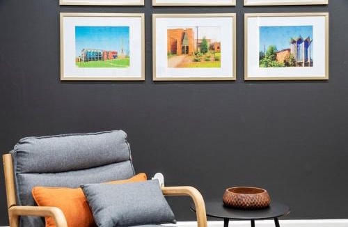 Valparaiso House | Valpo Glow & Dunes Flow