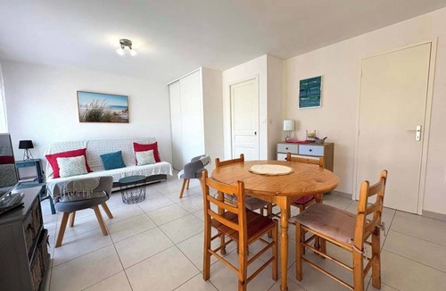 Vendres House | Valras-Loc - Between Beach and Pool