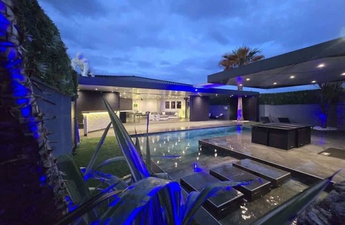 Lignan-sur-Orb Villa | Valras-Loc Villa Monkey