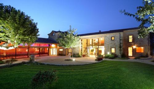 Upie Apartment | Valsoyo