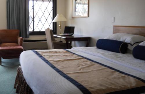 Kenosha Hotel | Value Inn Kenosha I-94 - Exit 344