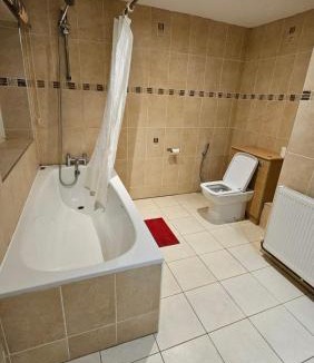 Windsor House | Value Stay Comfortable Rooms Windsor Legoland Heathrow