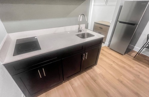 Southeastern Sacramento Hotel | Value Suites Extended Stay