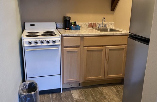 Bethel-Danebo Hotel | Valueinn Eugene - Airport