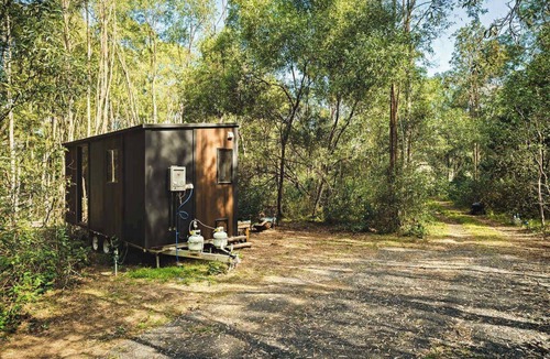 Tamborine House | Van Demears Escapes by Tiny Away