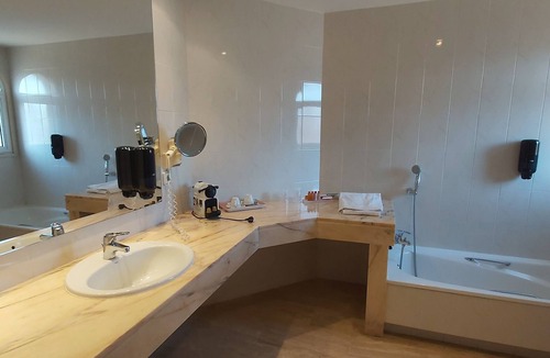 Sant Feliu de Guixols Hotel | Van Der Valk Hotel Barcarola