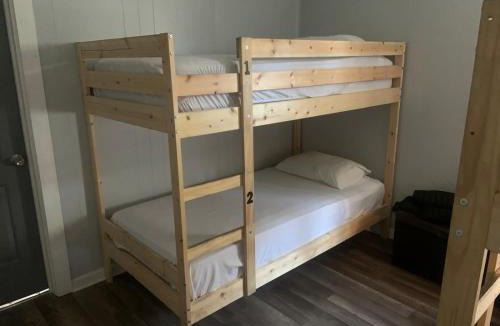 Van Nuys Hostel | Van Nuys Homes for the Soul