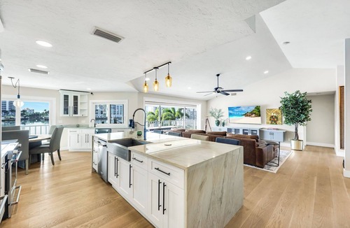 Connors House | Vanderbilt Lagoon Waterfront Home - HUGE VIEWS - Walk to Vanderbilt Beach