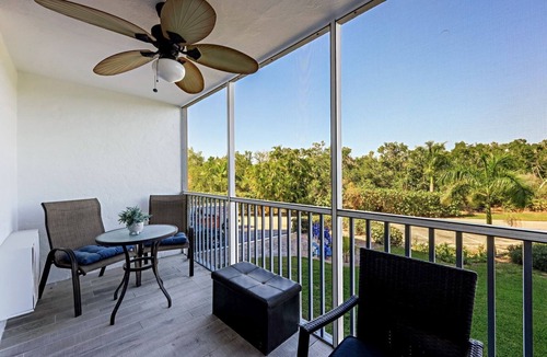 Vanderbilt Beach Condo | Vanderbilt Towers at Vanderbilt Beach- Bayside