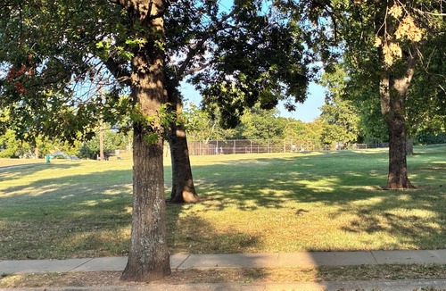 Hillsboro West End Apartment | Vandy/Hillsboro Village walkable charming furnished apt